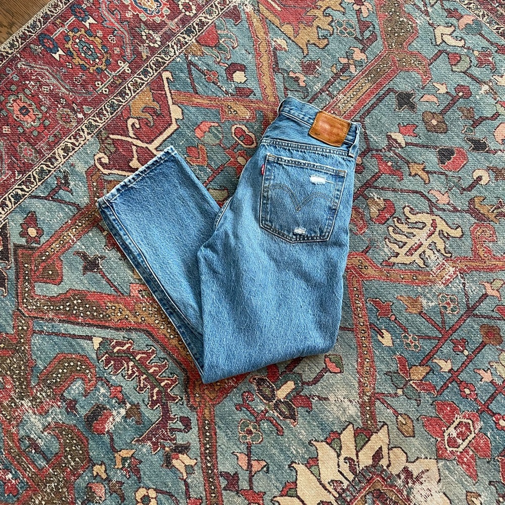 Levi’s 501 cropped jeans with cute raw edge button fly